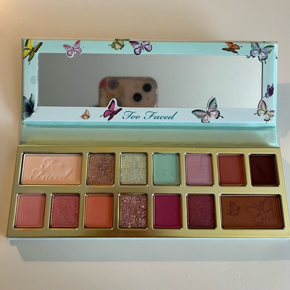 TOO FACED TOO FEMME EYESHADOW PALETTE 🦋 - Picture 6 of 6